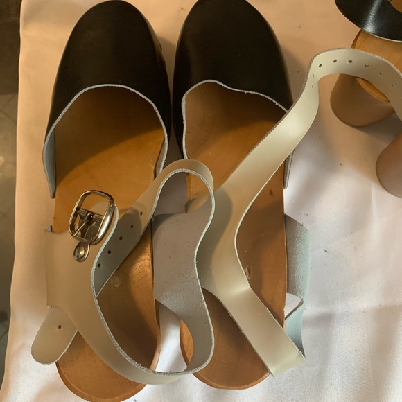 Leather clogs - Picture 4 of 6